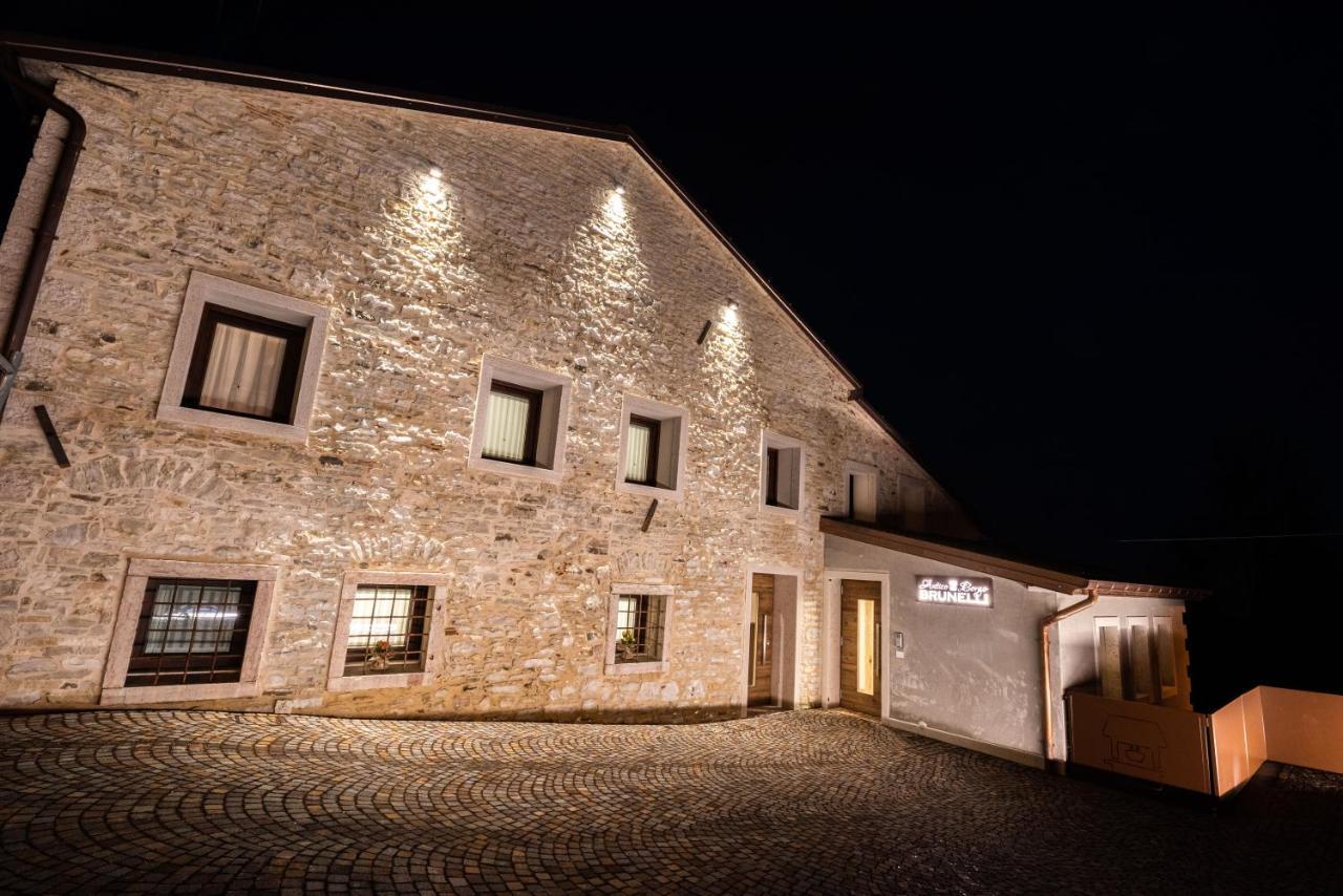 Antico Borgo Brunelli Conco Exteriör bild